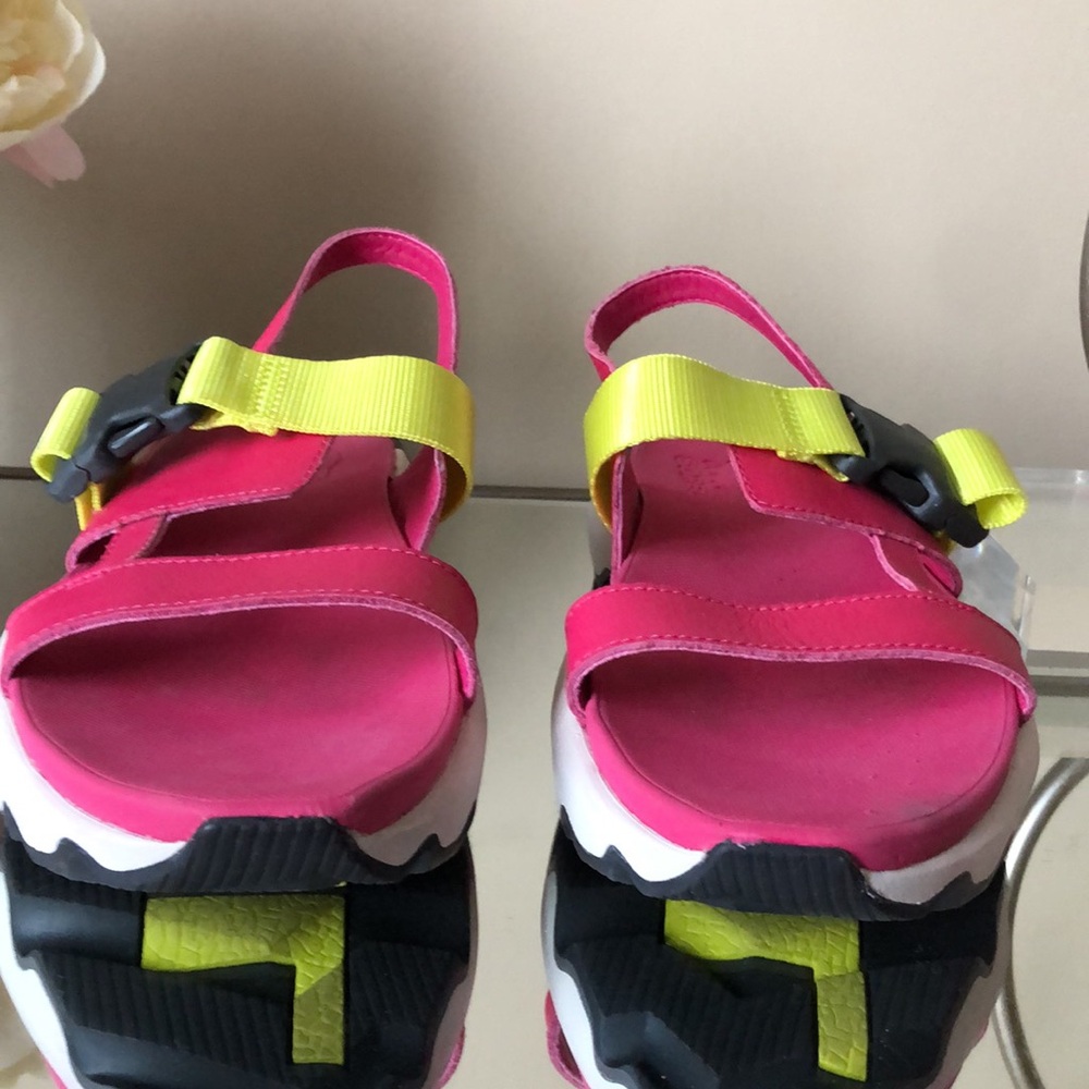 SOREL Women's Kinetic Impact Sling Sandals - Picture 5 of 10